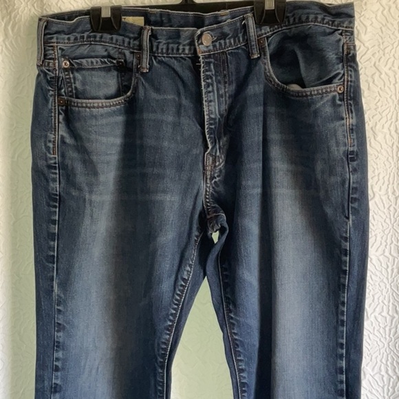 GAP Men's Dark Blue distressed Bootcut Jeans - Picture 7 of 12